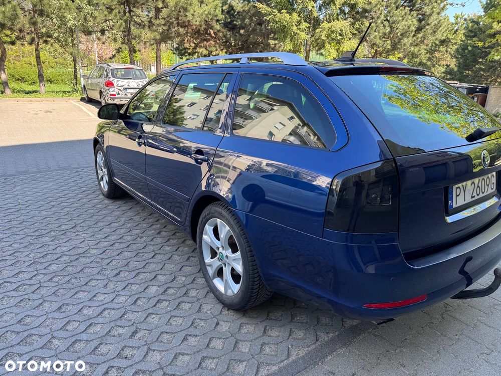 Skoda Octavia 2.0 TDI Elegance DSG - 3