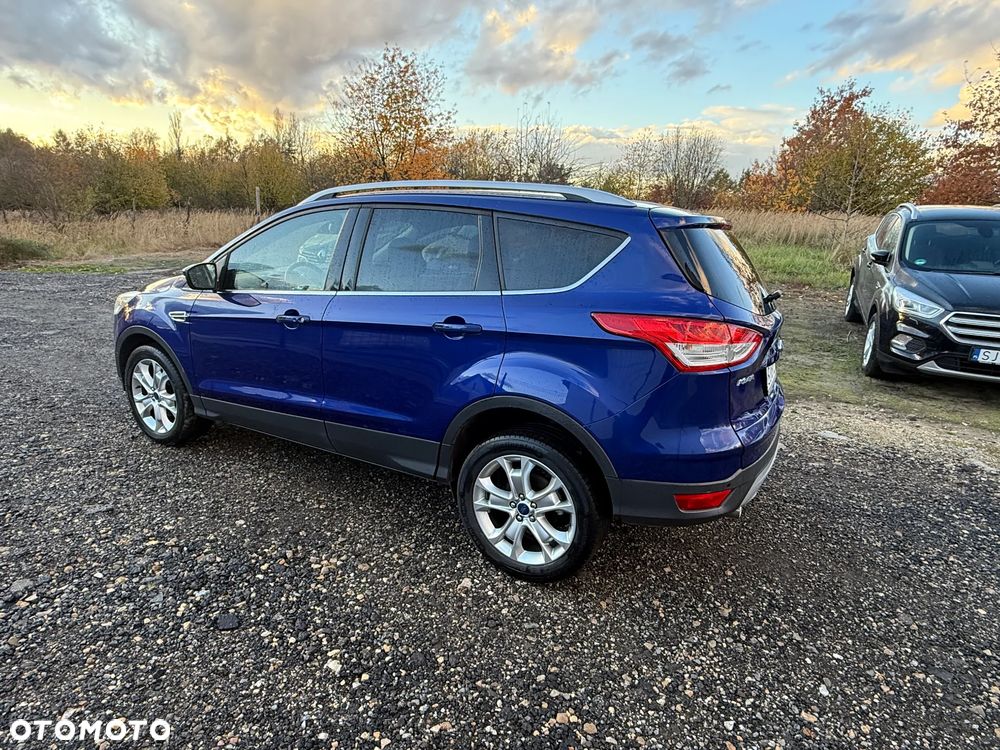 Ford Kuga 1.5 EcoBoost 2x4 Titanium - 5