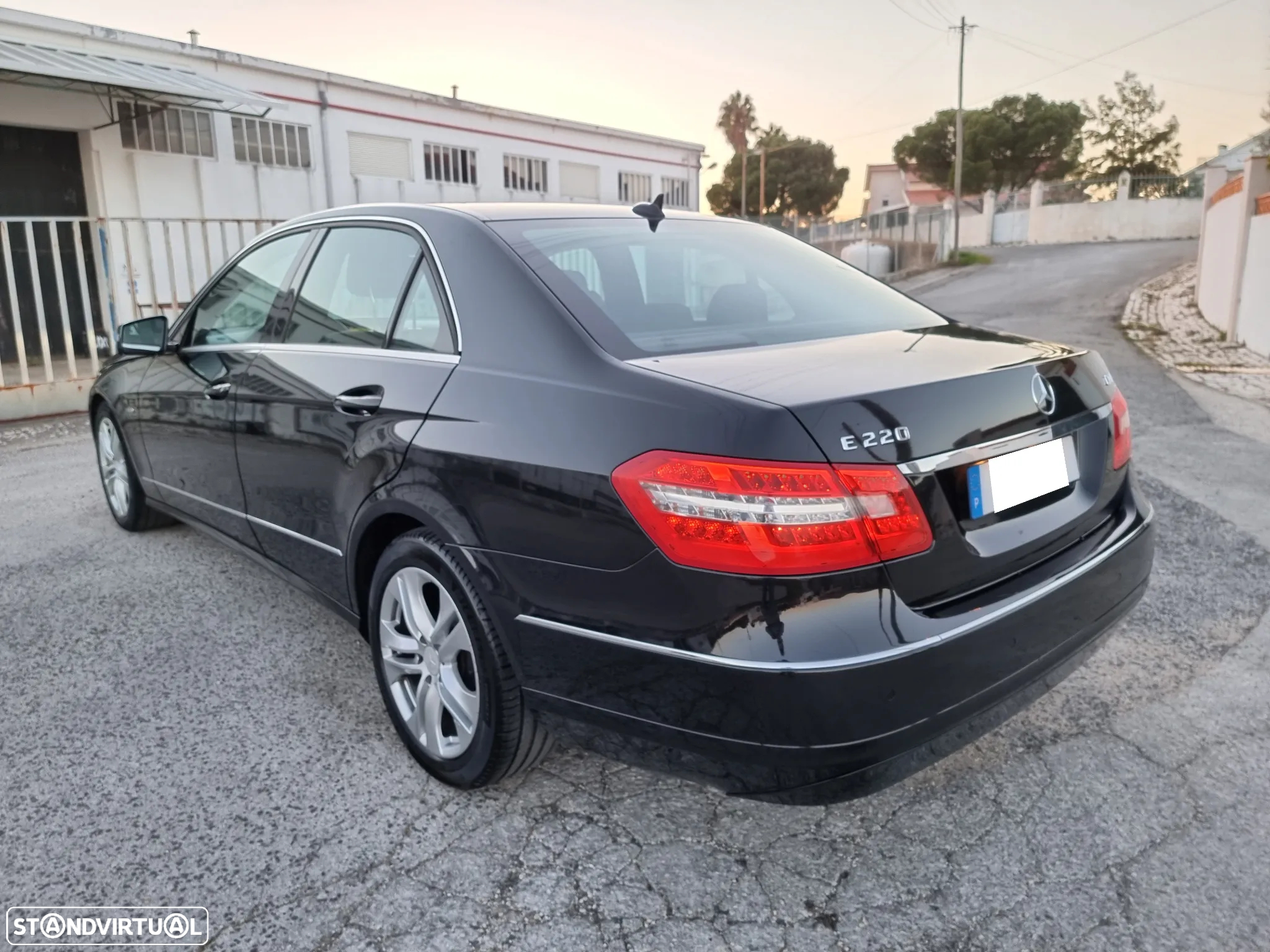 Mercedes-Benz E 220 CDi Avantgarde BE Auto. - 10