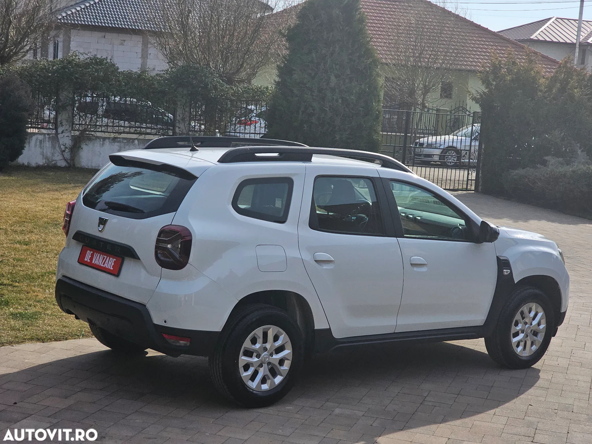 Dacia Duster 1.5 Blue dCi 4WD Essential - 5