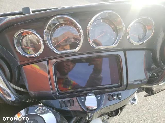 Harley-Davidson Touring Street Glide - 8