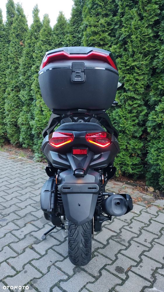 Yamaha X-max - 15