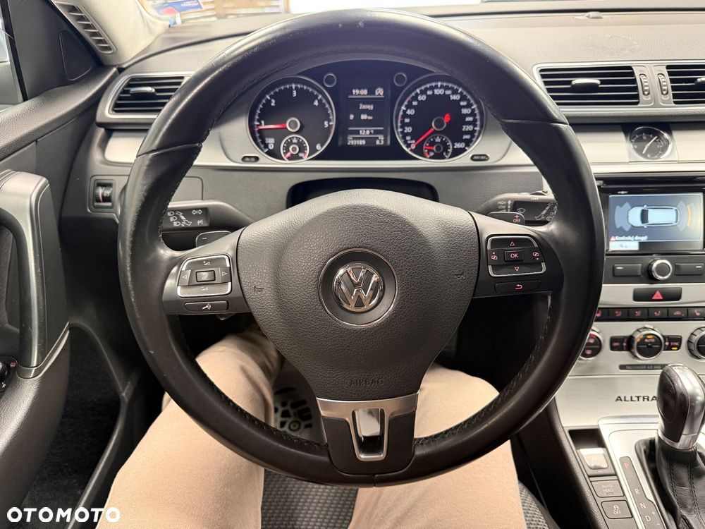 Volkswagen Passat Alltrack - 17