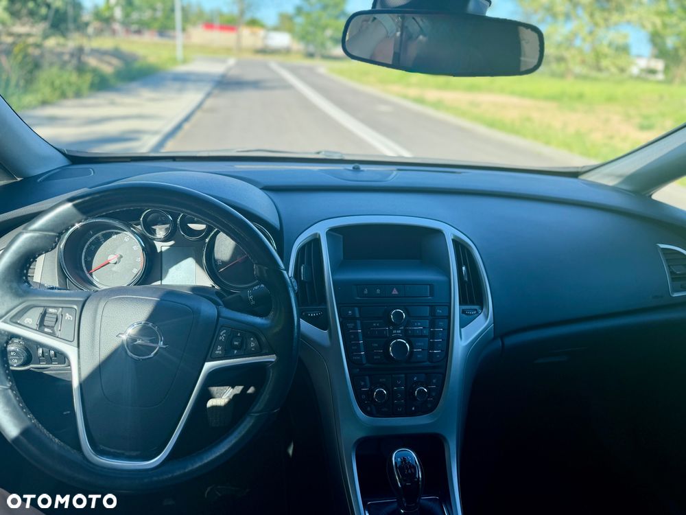 Opel Astra 1.4 Turbo Edition - 4