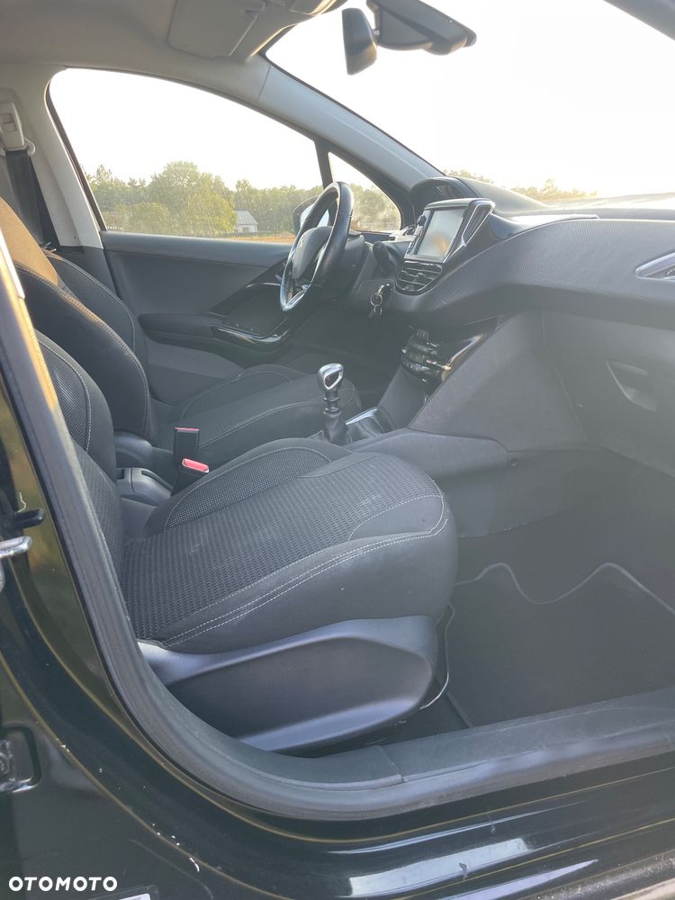 Peugeot 208 1.5 BlueHDi Allure S&S - 7