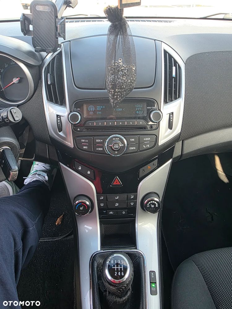 Chevrolet Cruze - 16