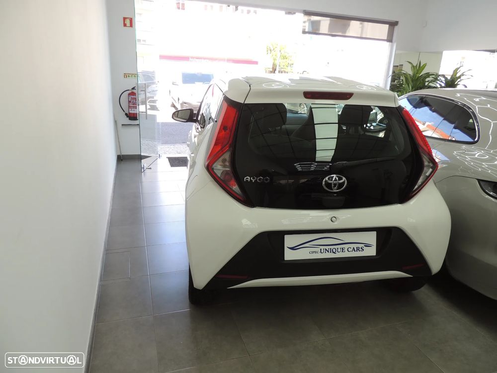 Toyota Aygo 1.0 - 6