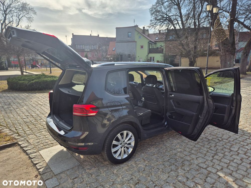 Volkswagen Touran 2.0 TDI SCR DSG ACTIVE - 22