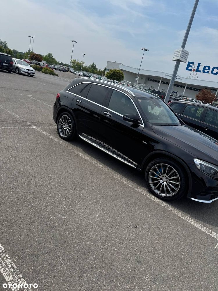 Mercedes-Benz GLC - 9