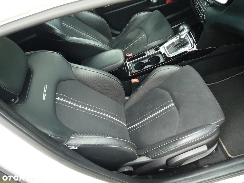 Kia ProCeed 1.4 T-GDI GT Line DCT - 17