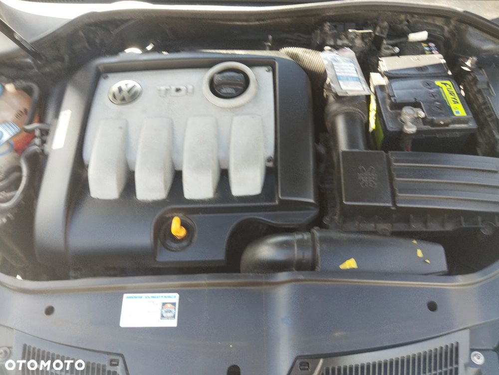 Volkswagen Golf - 10