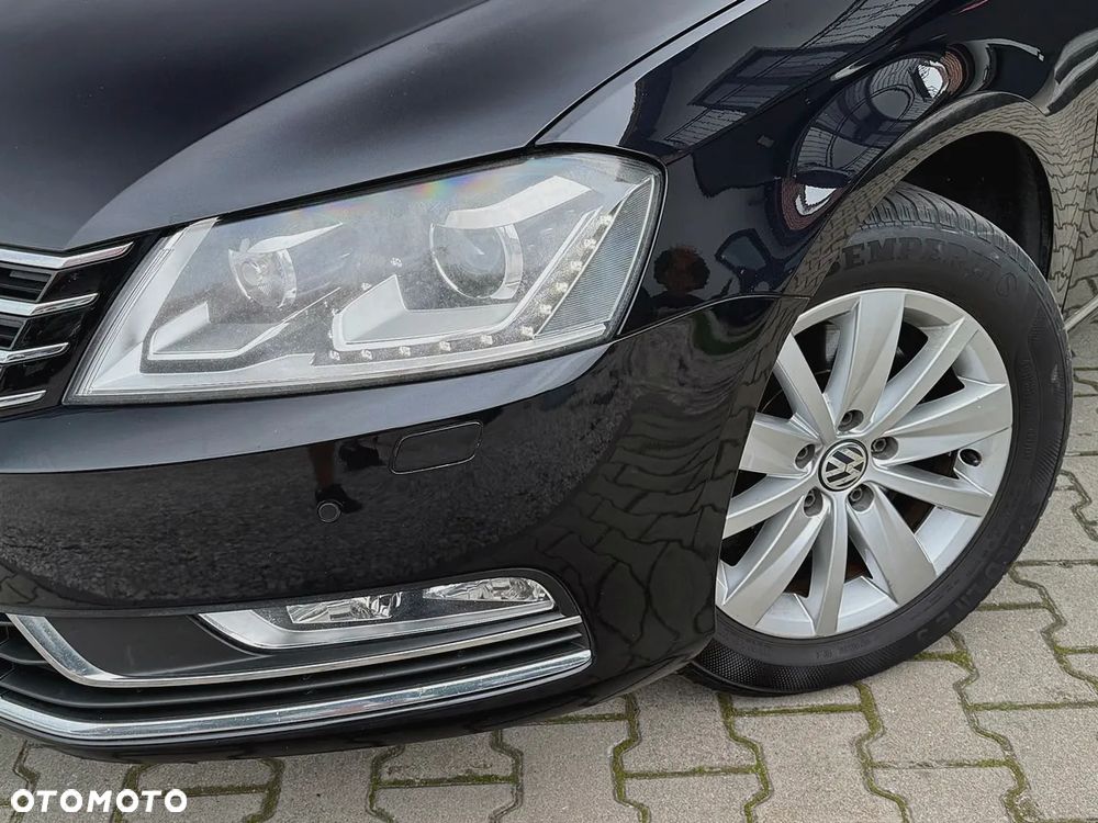 Volkswagen Passat 2.0 TDI Highline - 27
