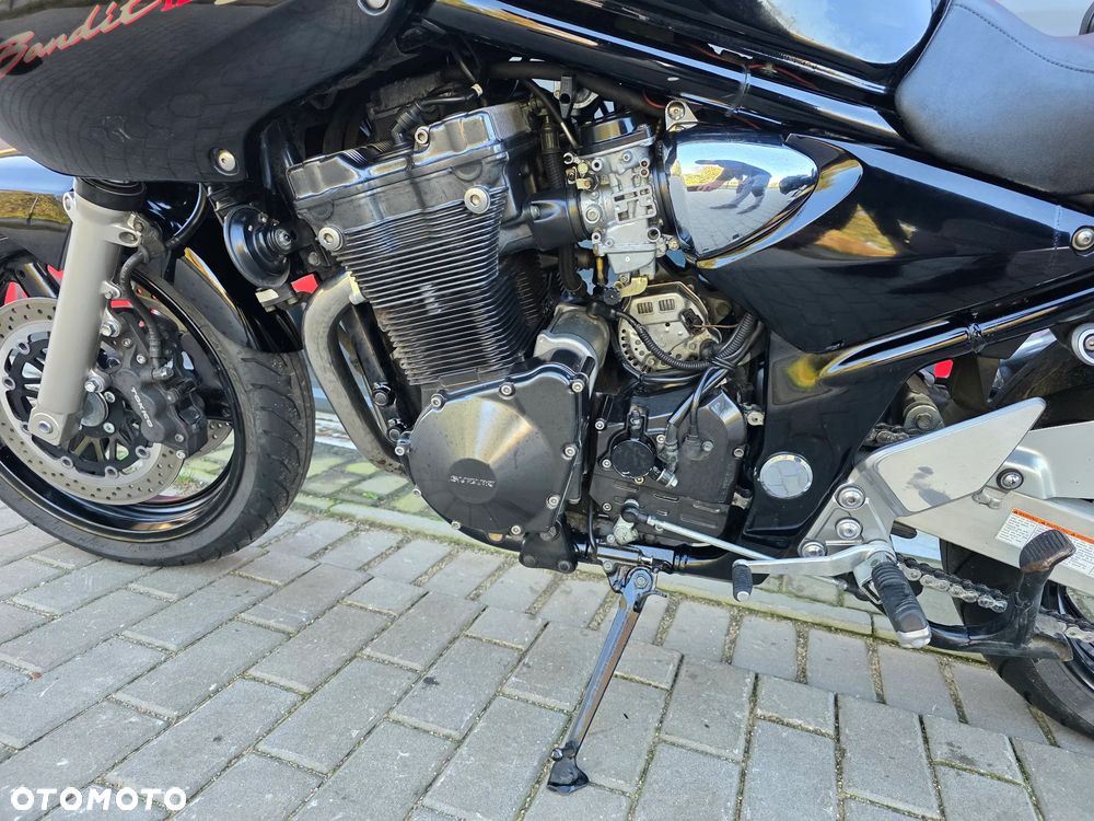 Suzuki Bandit - 11