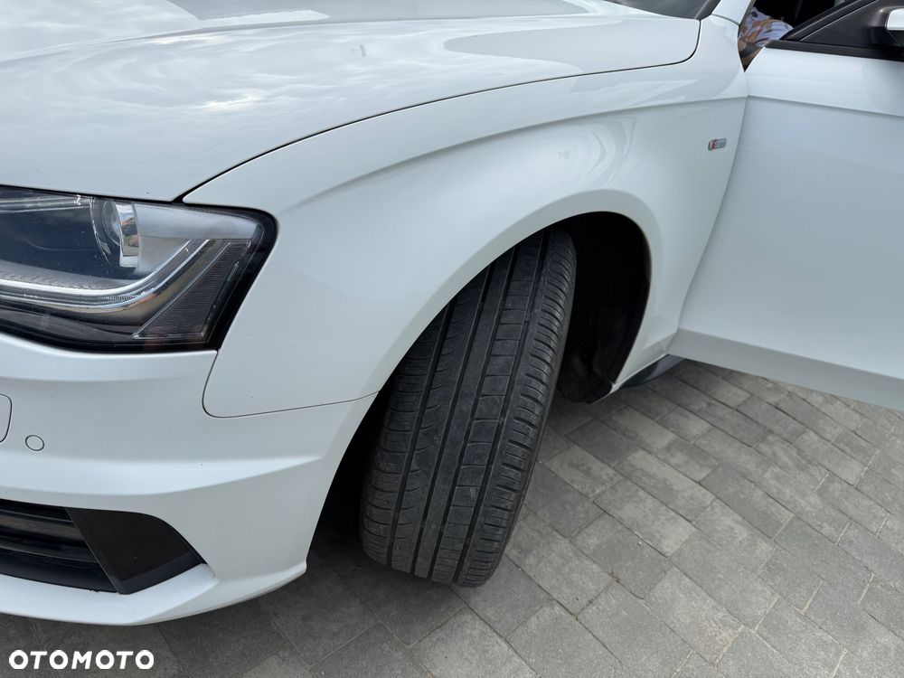 Audi A4 Avant 2.0 TDI - 13