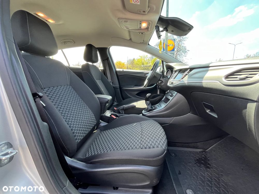 Opel Astra 1.2 T Elegance S&S - 25