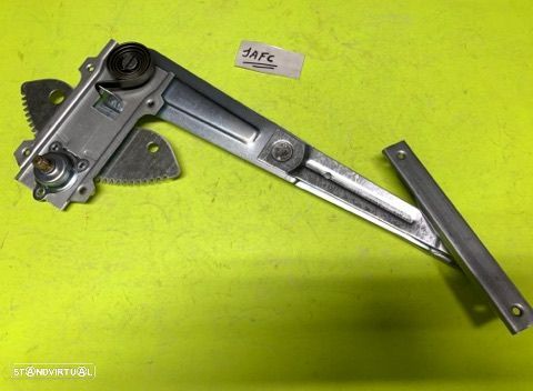 Elevador vidro de porta Isuzu Kb-21, Kb-26 , Kb-41 (80-88) - 2