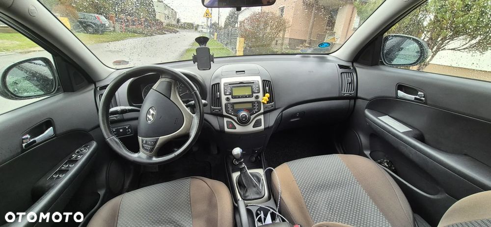 Hyundai i30 i30cw 1.6 Edition Plus - 11