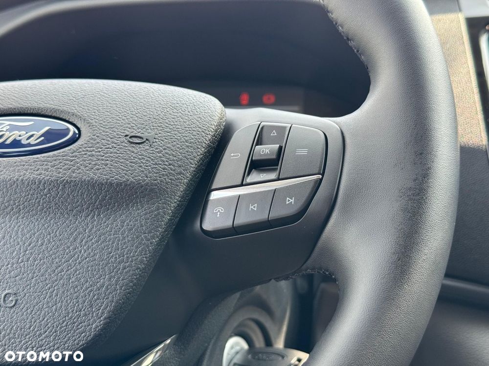 Ford Transit - 18
