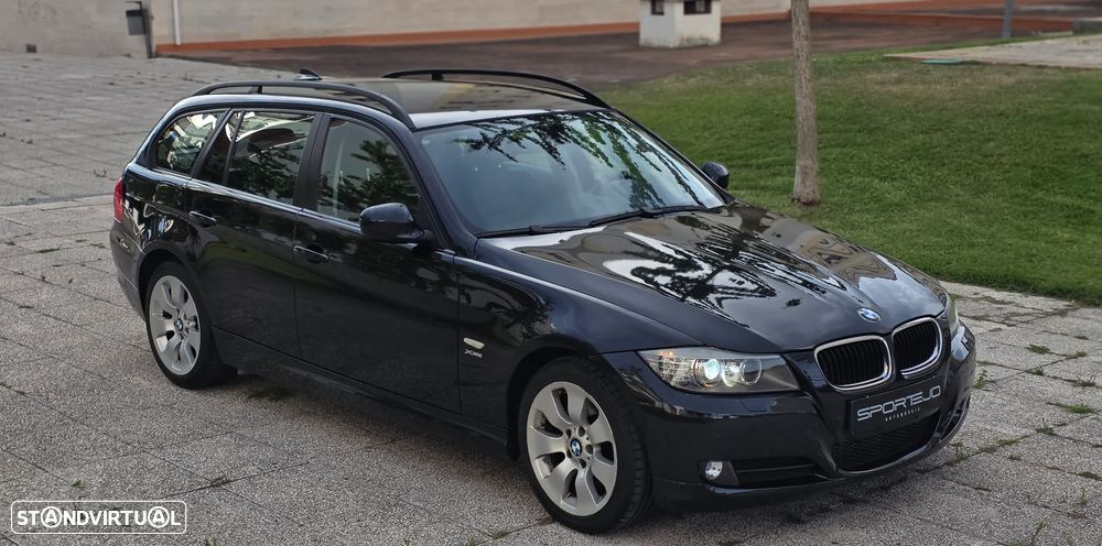 BMW 320 d Touring Navigation Sport - 4
