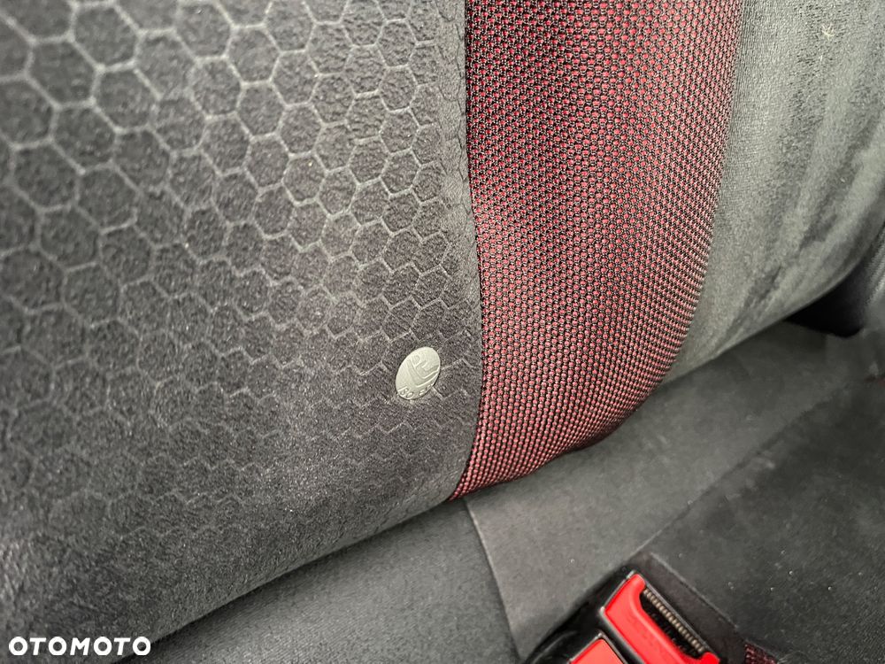 Nissan Juke 1.6 Tekna - 27