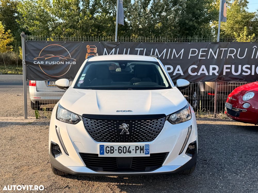 Peugeot 2008 1.2 L PureTech STT EAT8 Allure - 12