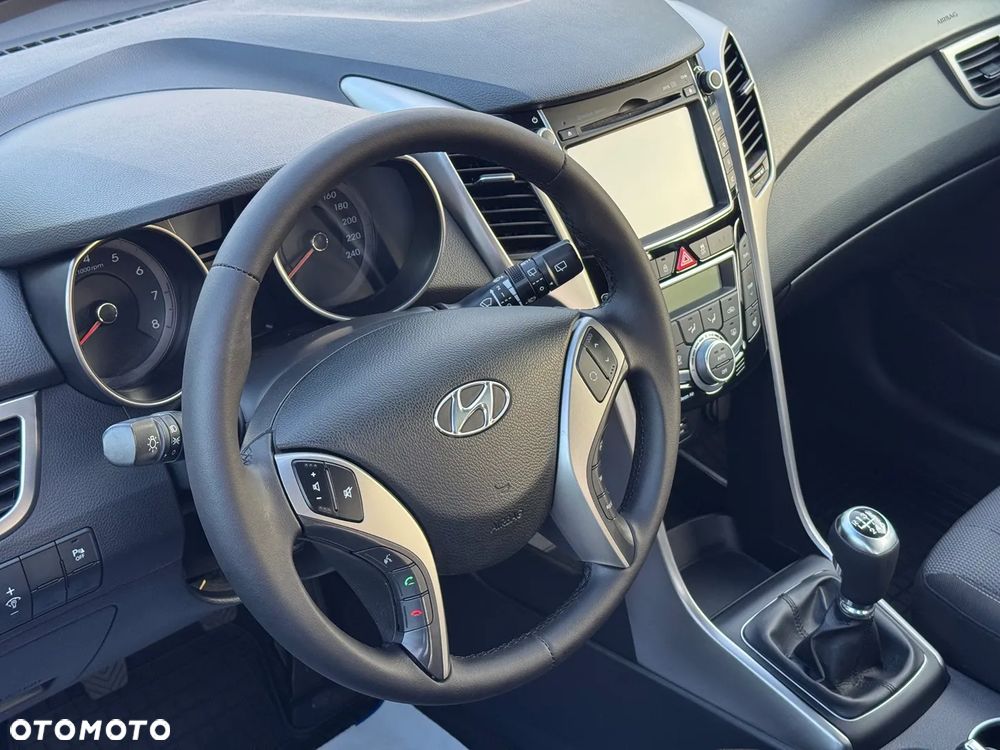 Hyundai i30 1.6 Fifa World Cup Edition - 19