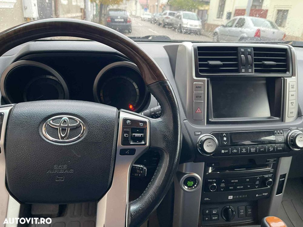 Toyota Land Cruiser 3.0l Turbo D-4D Aut. AVS 7 Locuri Luxury - 8