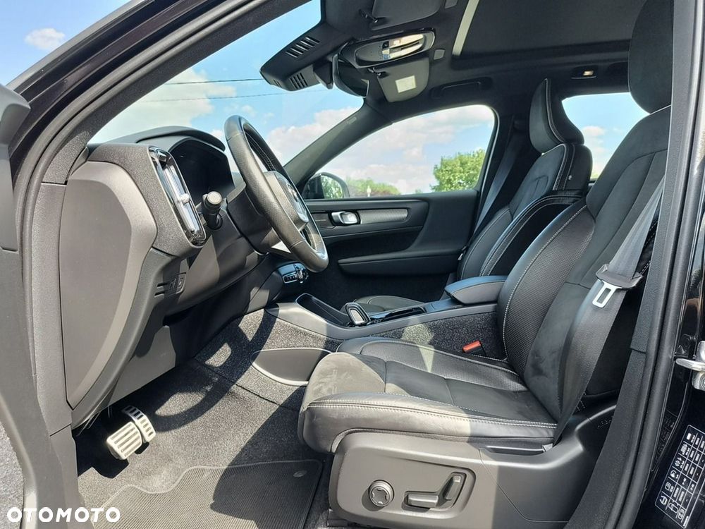 Volvo XC 40 82kWh Recharge Twin AWD Plus - 17