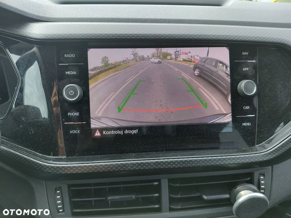 Volkswagen T-Cross - 13
