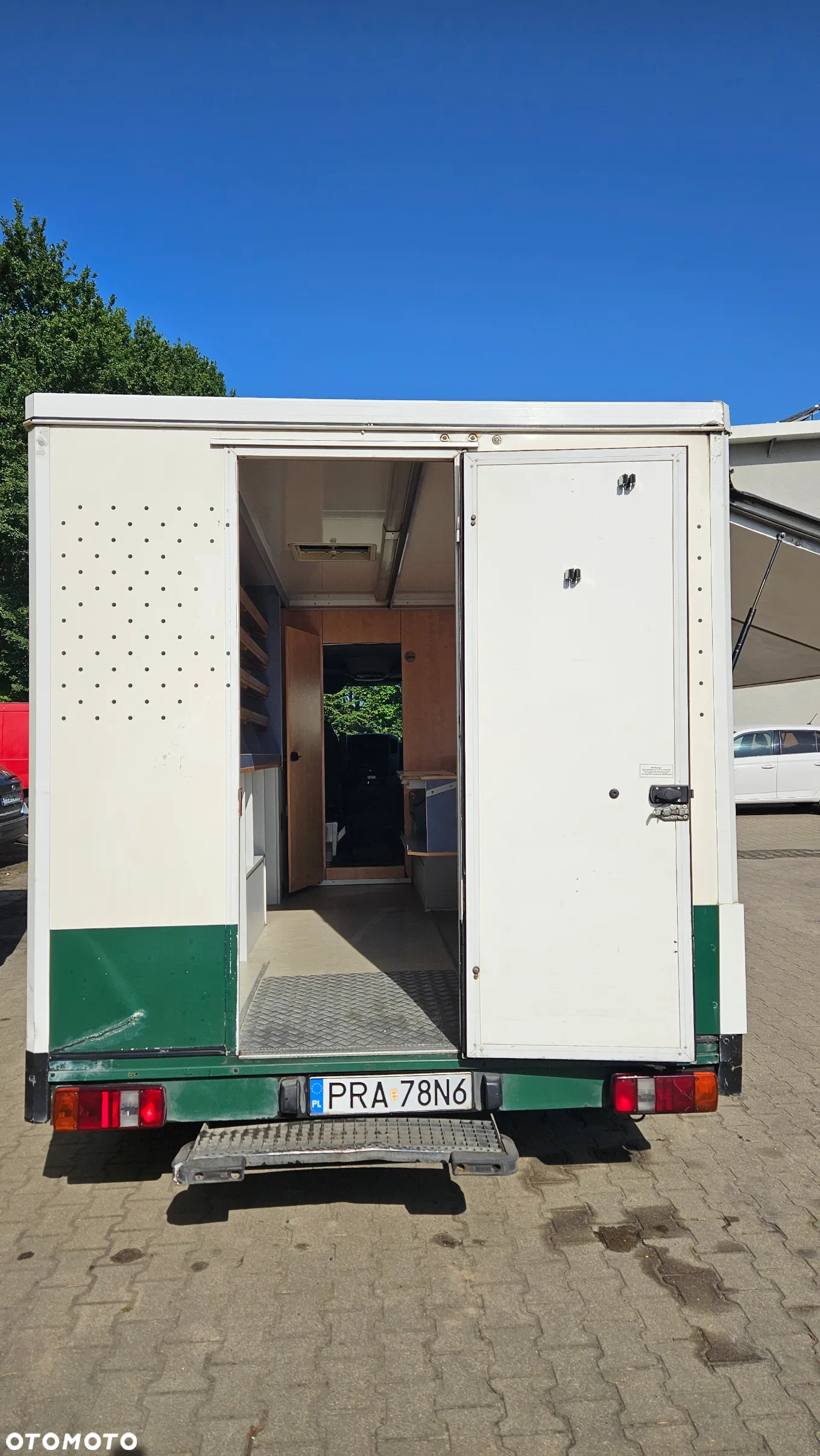Mercedes-Benz Sprinter - 3