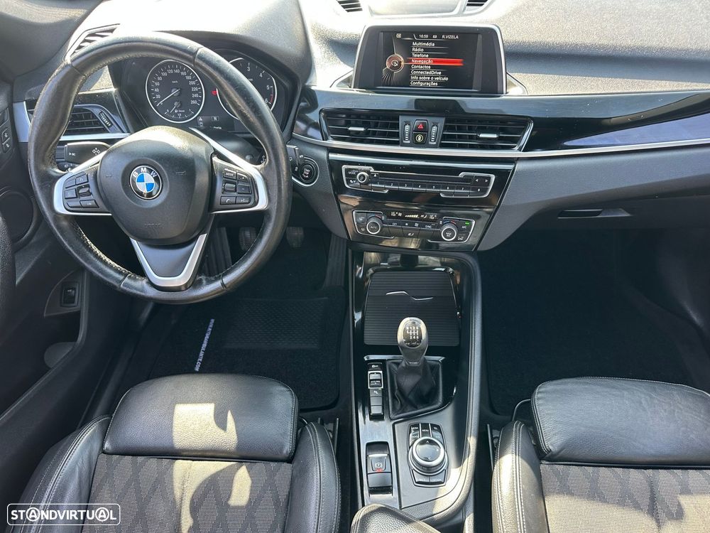 BMW X1 16 d sDrive Line xLine - 21