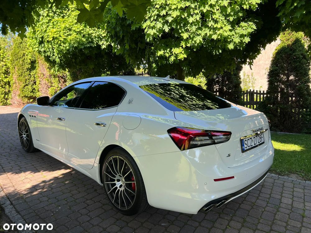 Maserati Ghibli S Q4 Granlusso - 3