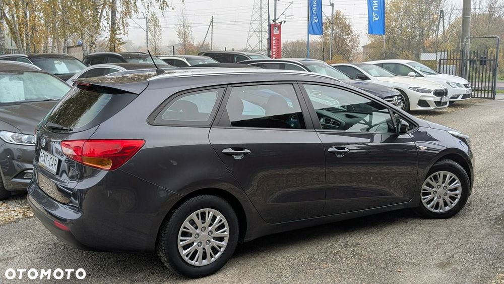Kia Ceed 1.4 CVVT Attract - 13