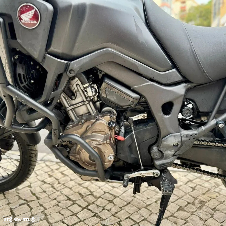 Honda Africa Twin CRF 1000 - 24