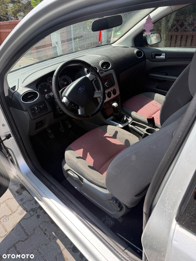 Ford Focus 1.6 TDCi DPF Style+ - 6