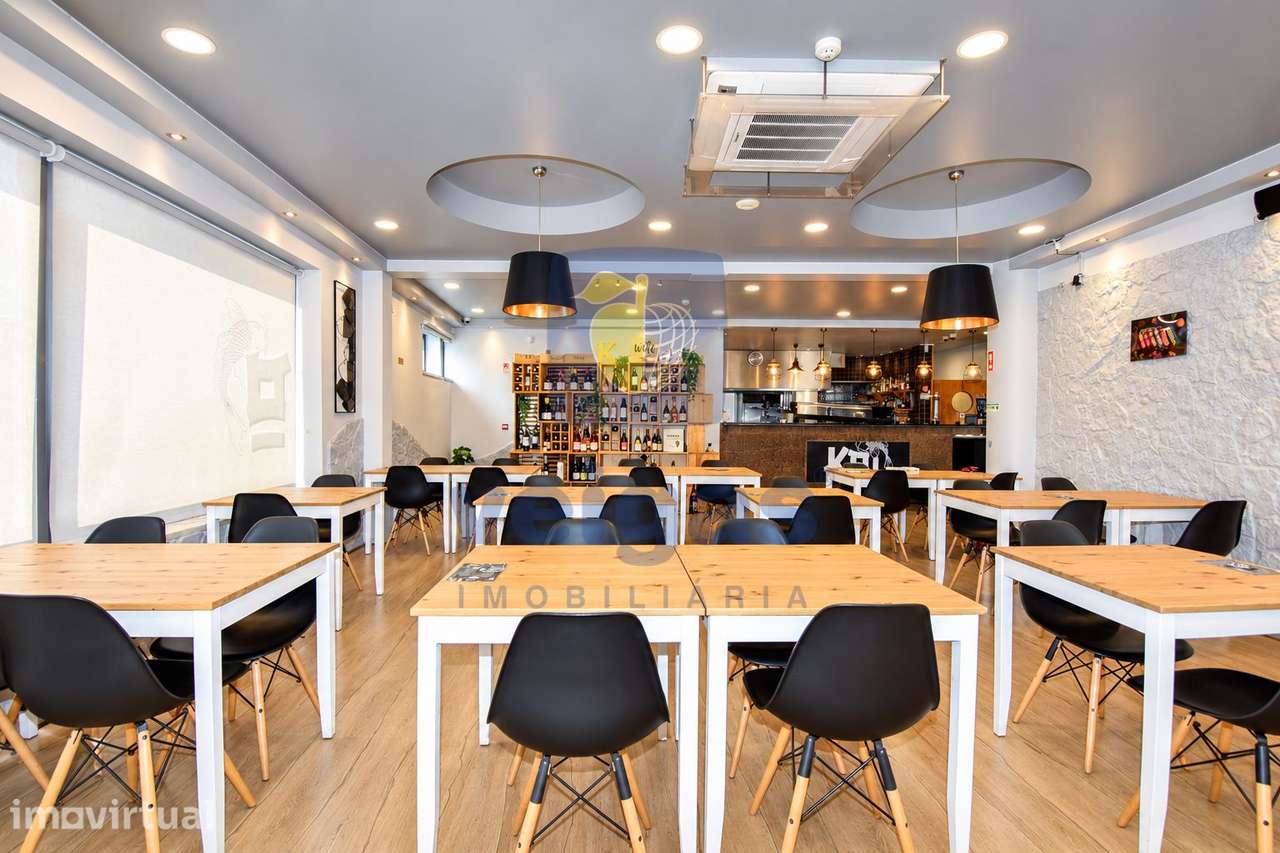 Trespasse de Restaurante em pleno funcionamento - Grande imagem: 4/17
