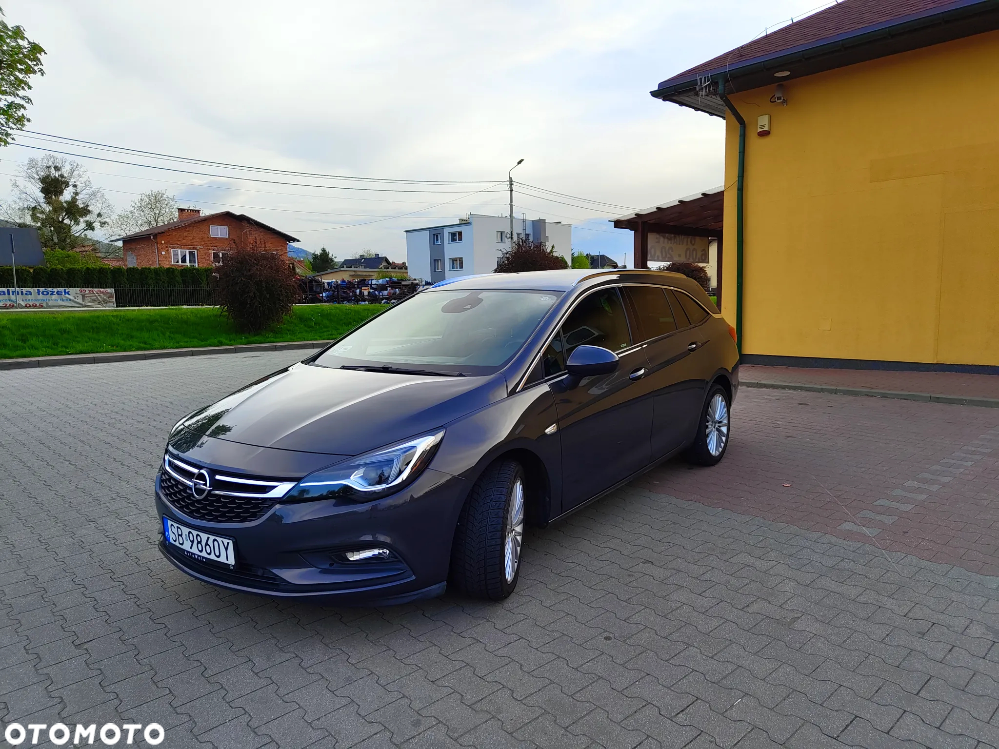 Opel Astra V 1.6 CDTI Dynamic S&S - 3