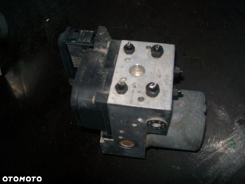 Pompa ABS AUDI A4 B6 PASSAT 8E0614111T - 3