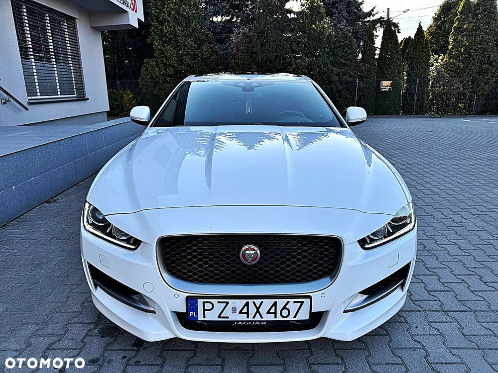 Jaguar XE 20d R-Sport - 5