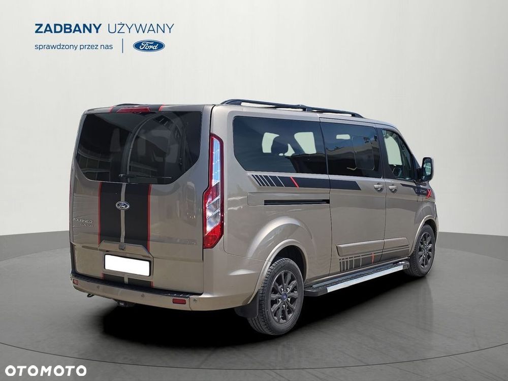 Ford Tourneo Custom - 4