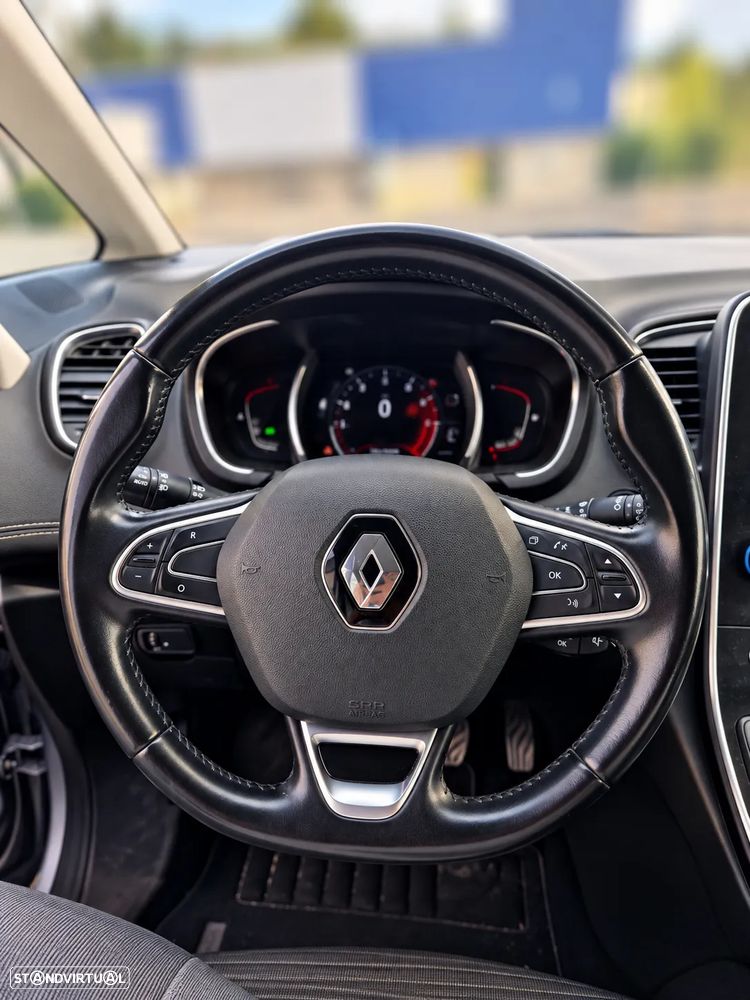 Renault Grand Scénic - 9