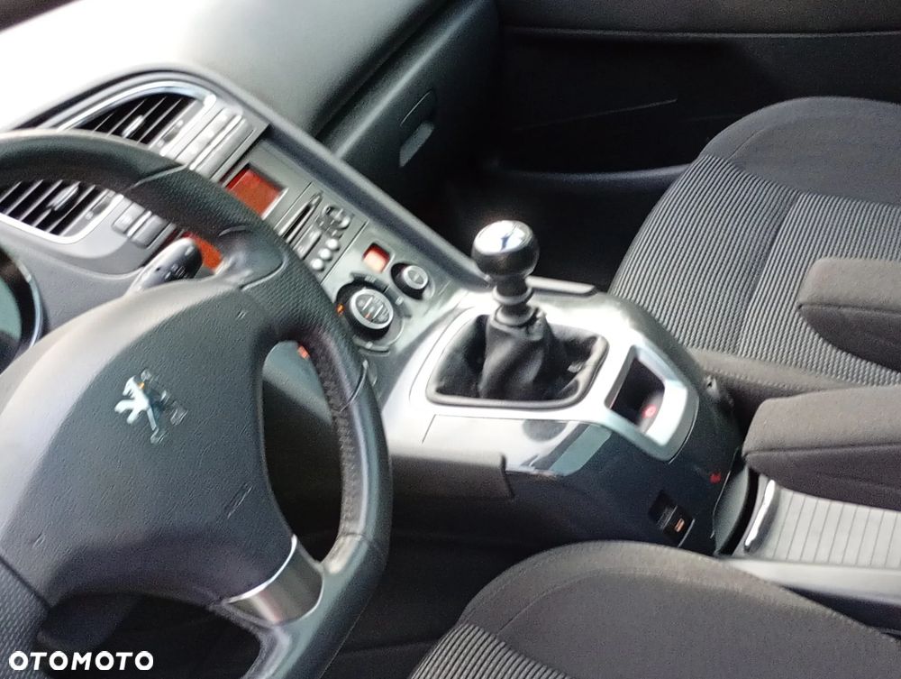 Peugeot 5008 - 15