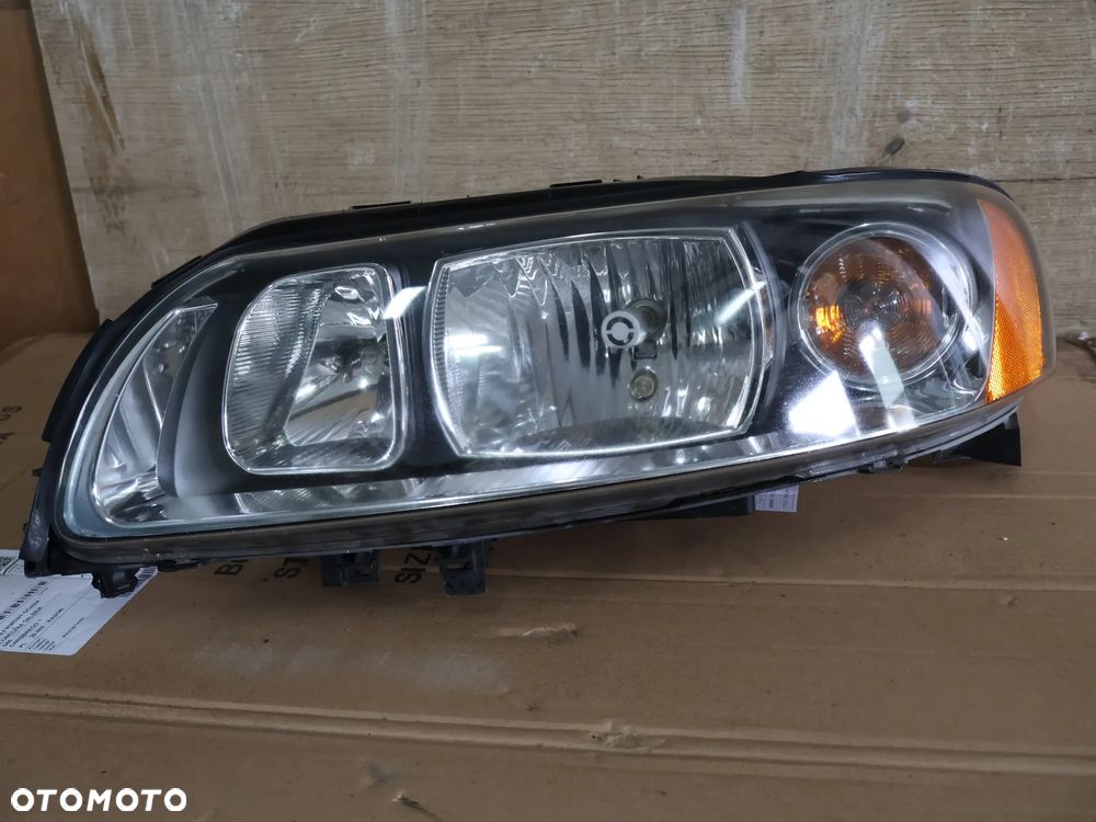 VOLVO S60 I LIFT I 04-09 LAMPA REFLEKTOR PRZÓD LEWA EUROPA ORYGINAŁ 30698825 ŁADNA - 1