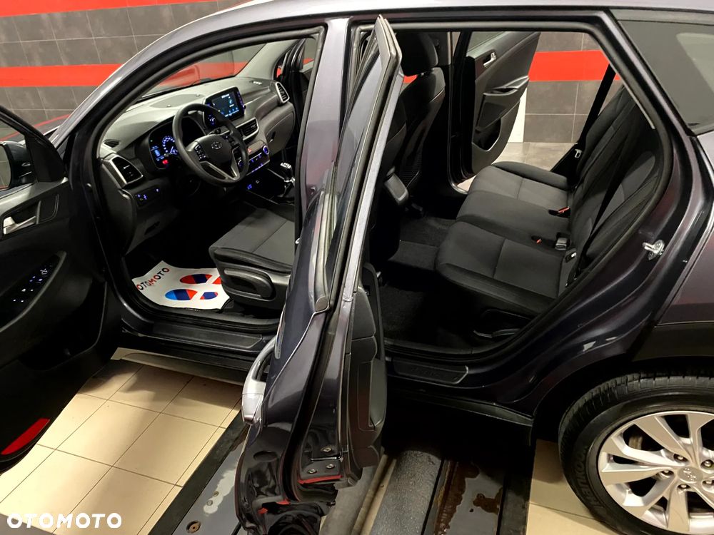 Hyundai Tucson 1.6 GDI BlueDrive Style 2WD - 18
