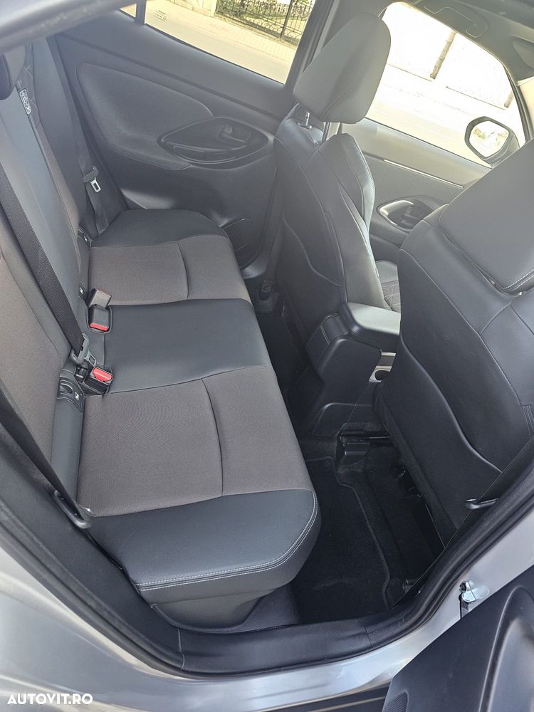 Toyota Yaris - 20