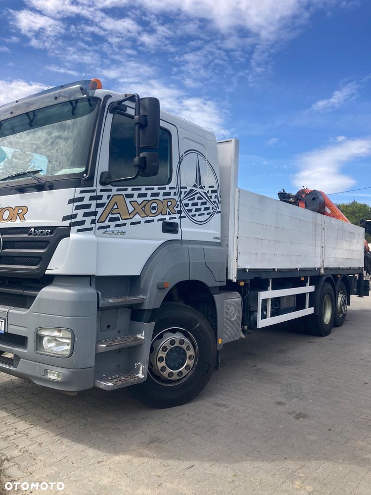 Mercedes-Benz AXOR - 2