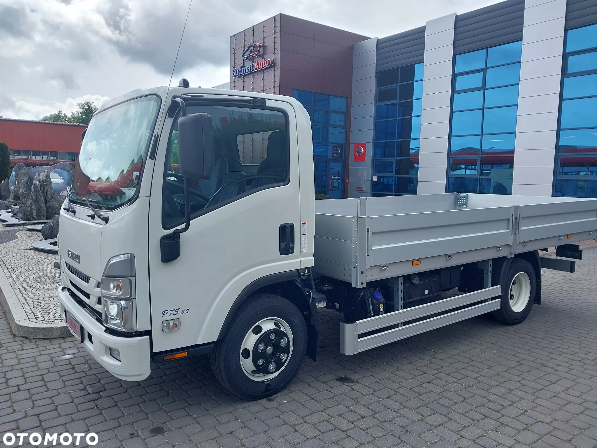 Isuzu P75 - 2