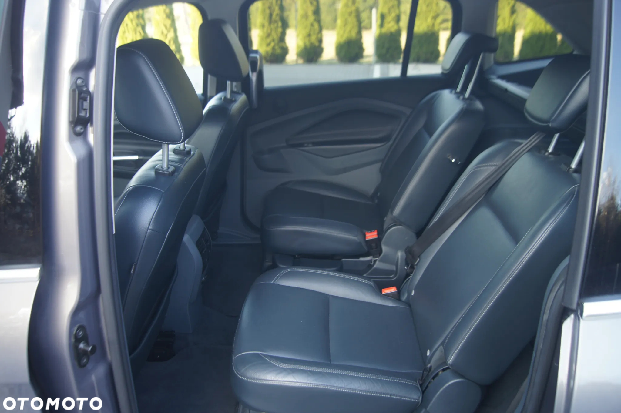 Ford Grand C-MAX 1.6 TDCi Titanium - 19