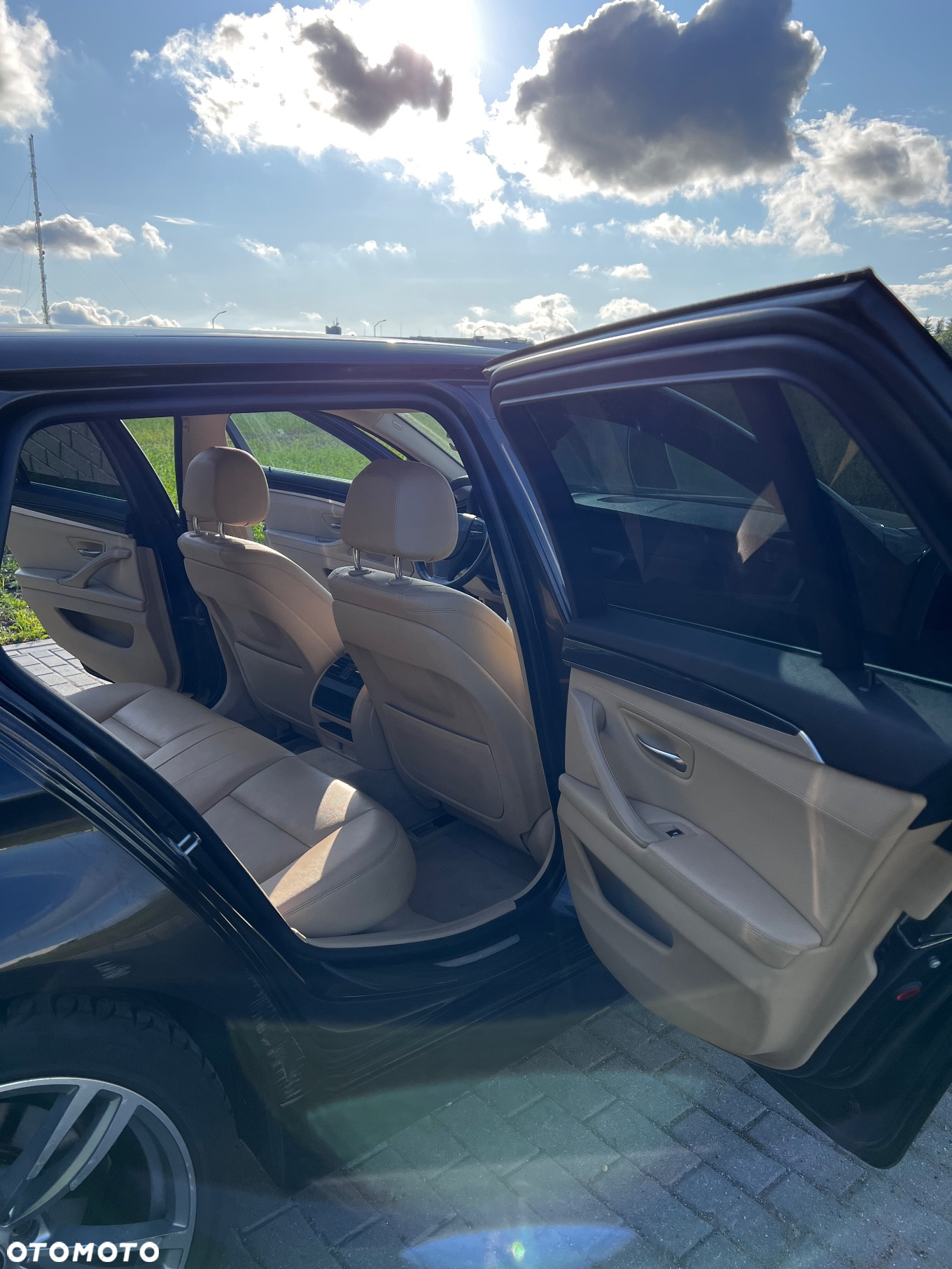 BMW Seria 5 520d Touring - 22