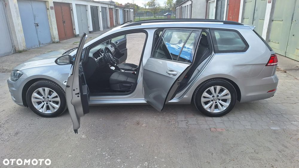 Volkswagen Golf 1.6 TDI BMT Comfortline - 10